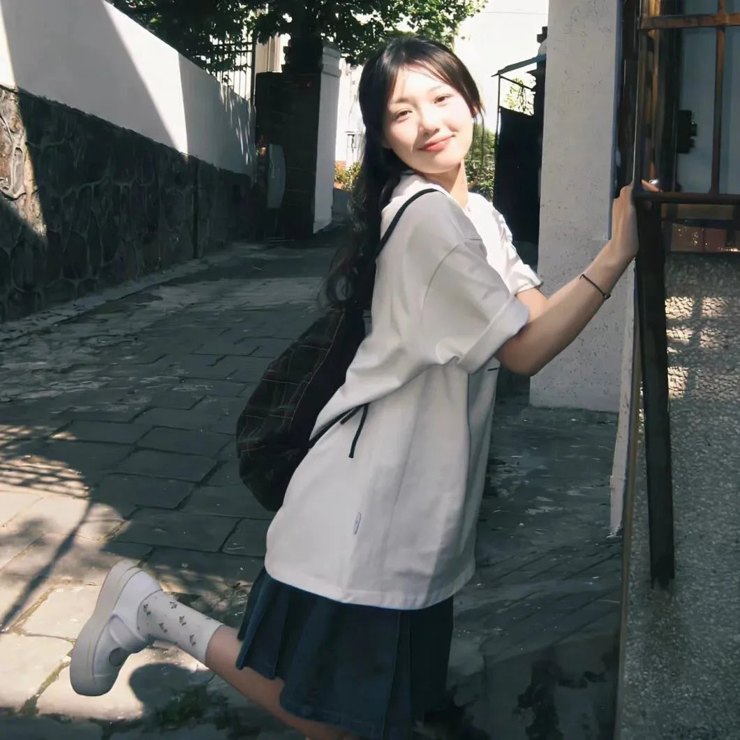 母亲的微笑 封面